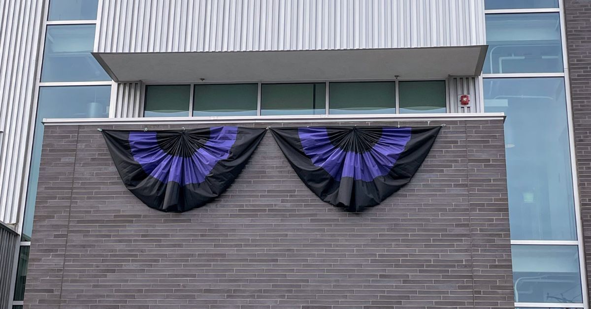 Tips for Hosting a Memorial at Home or Outdoors